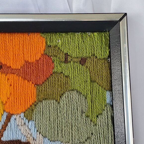 VTG 1970's Crewel Country Autumn Fall farm Scene Picture Framed Art 17”X13” - Picture 10 of 12